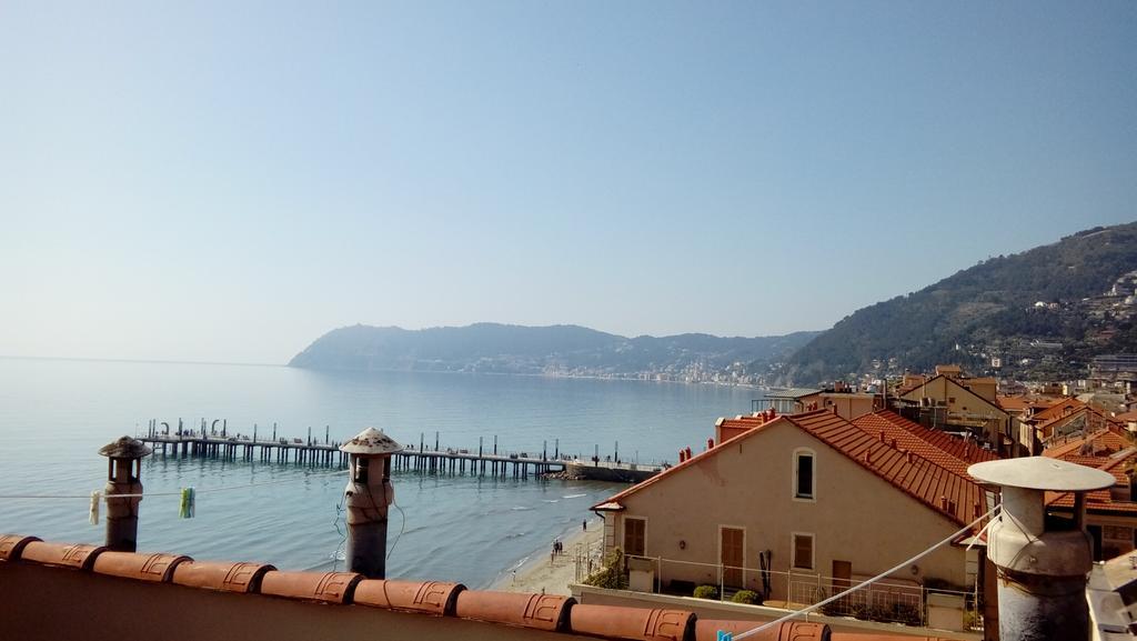 Ensemble Di Vayadu Alassio