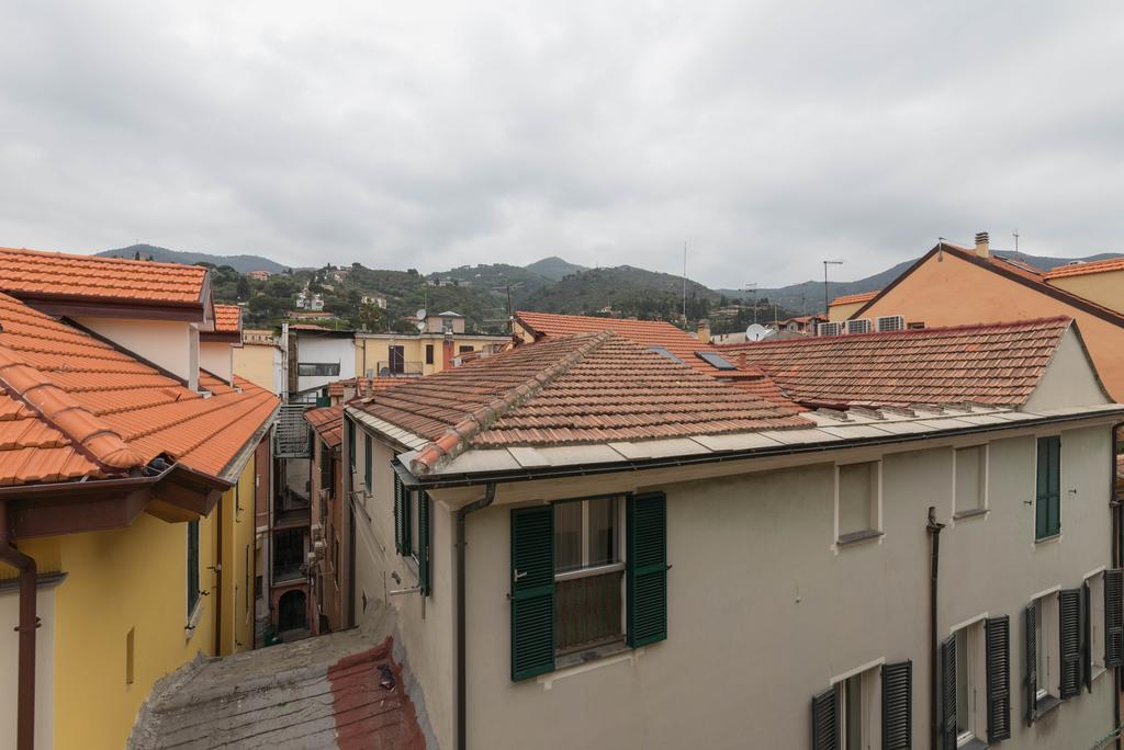 Ensemble Di Vayadu 3*